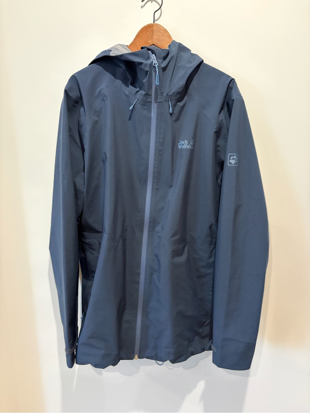 Jack Wolfskin Men's Dark Blue Waterproof Hooded Raincoat
